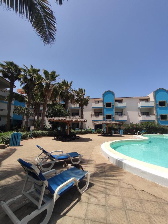 Sal Service Blu Moradias Residence With Pool Santa Maria Bagian luar foto